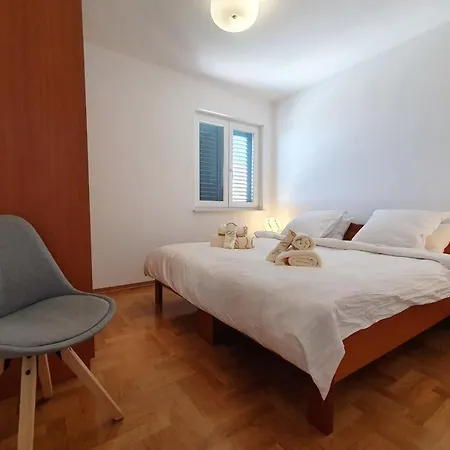 Al Mar - Zf Hvar חוואר